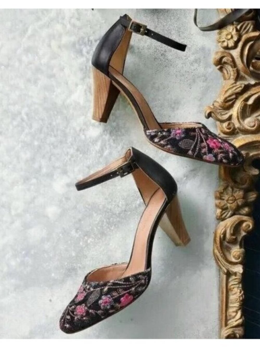 🛍 Sundance Lilia Black Floral Embroidered Ankle Strap Heels Size 37